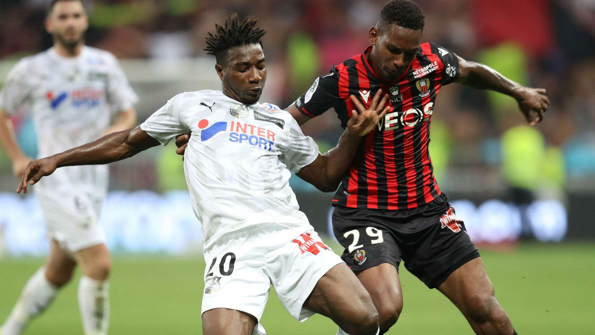 1a595f564f4ec00fe71e717ed0a1ca8d480e72c3