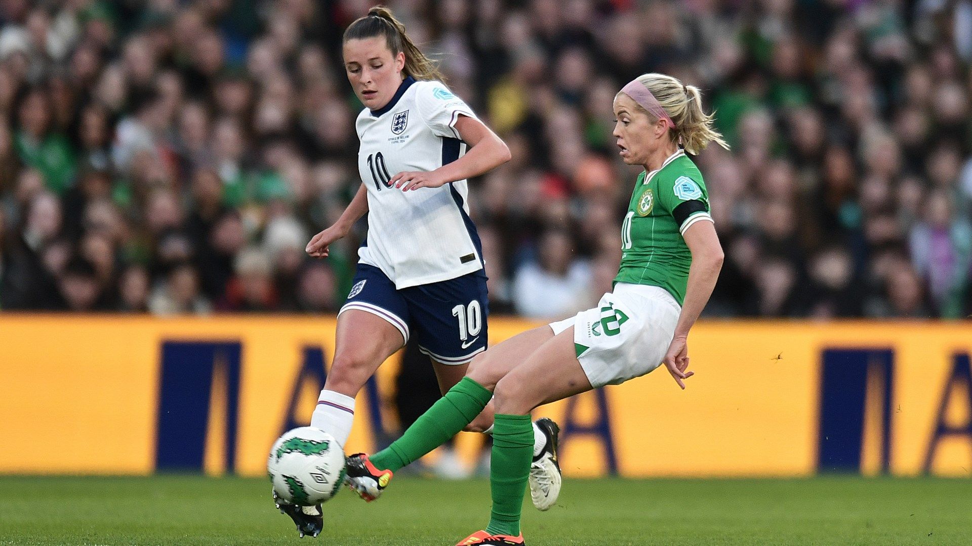 Ella Toone Denise O'Sullivan England Ireland 2024