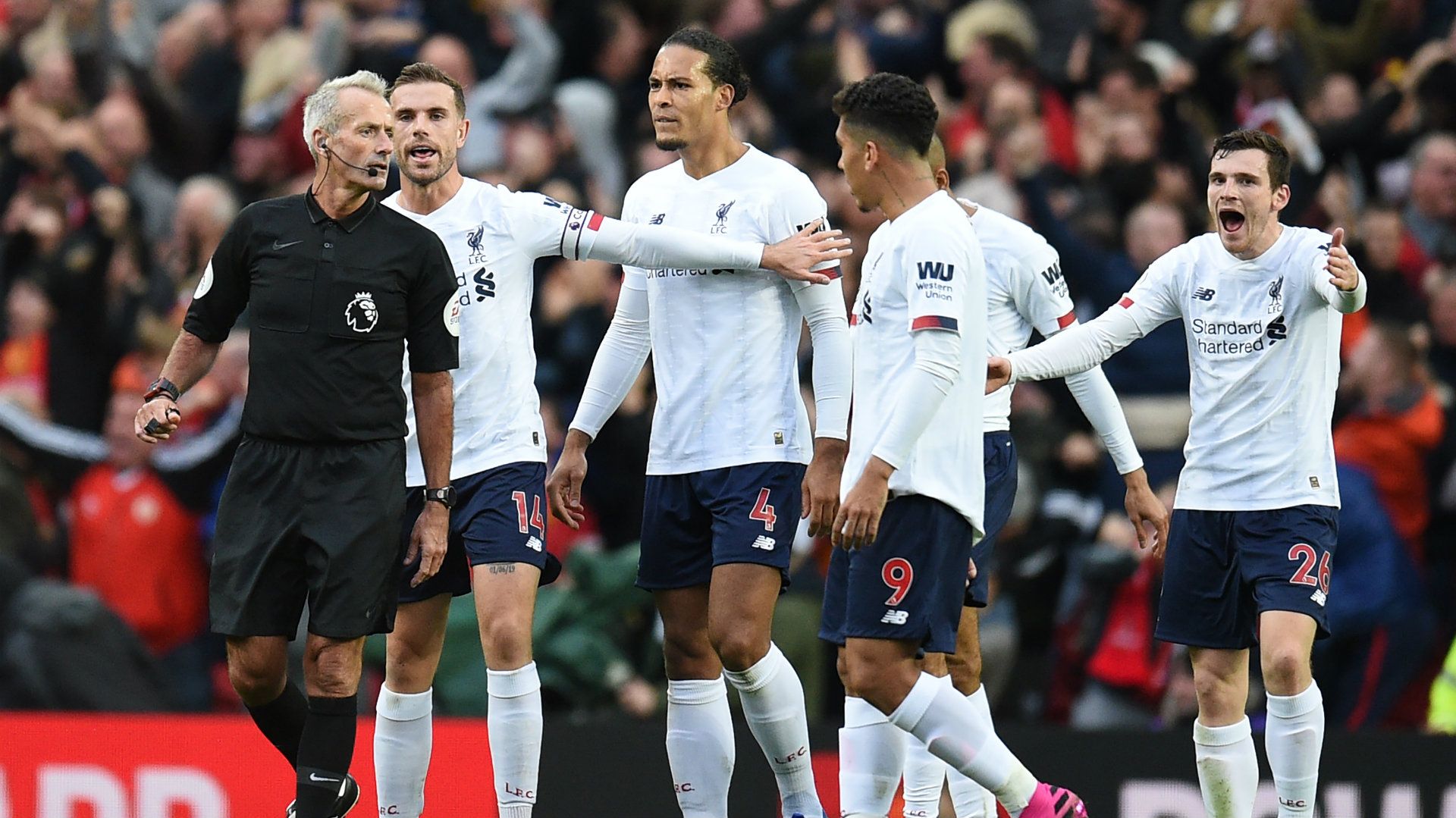 Jordan Henderson Martin Atkinson Man Utd vs Liverpool 2019-20