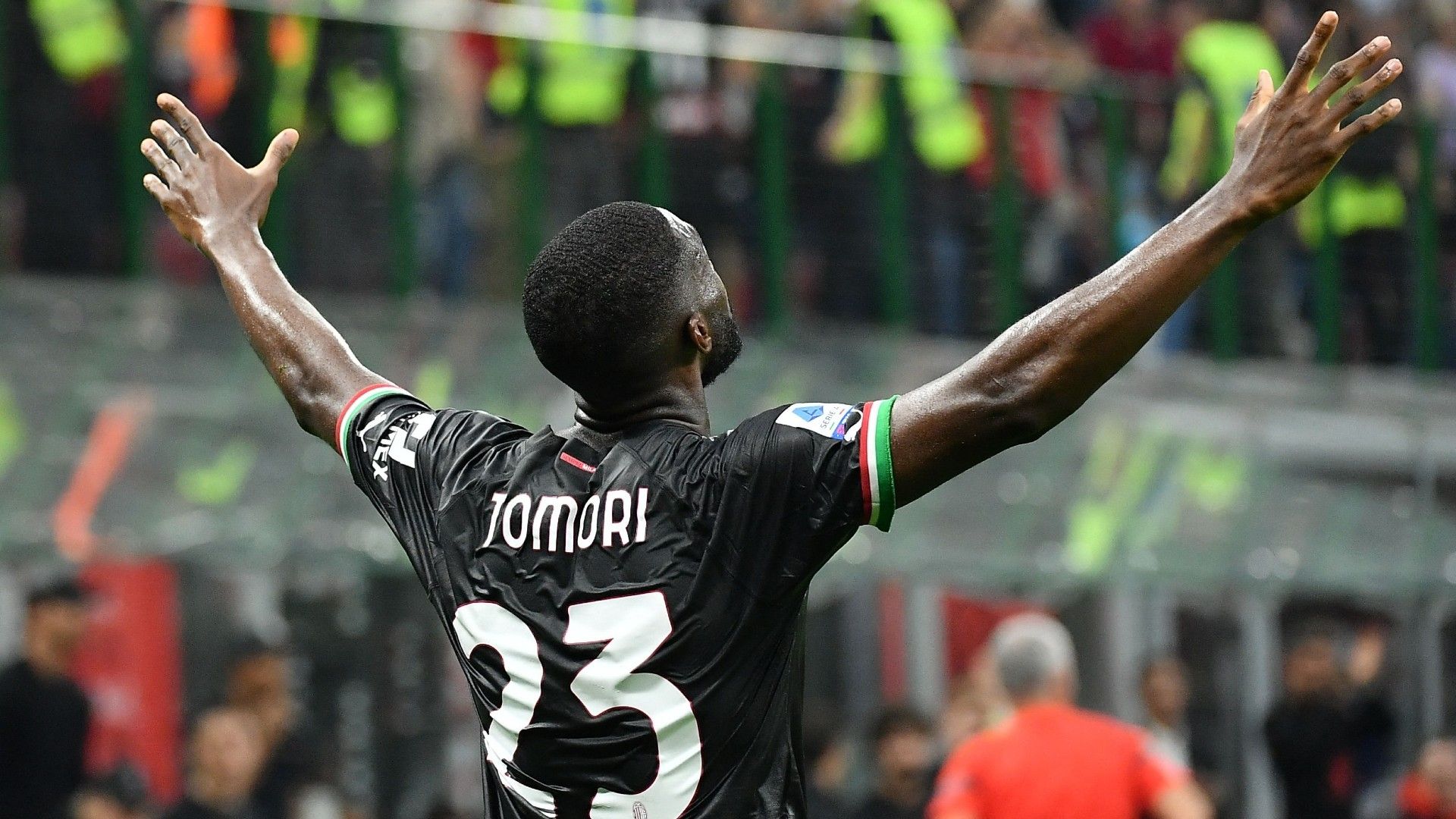 Tomori AC Milan 2022-23 (1)