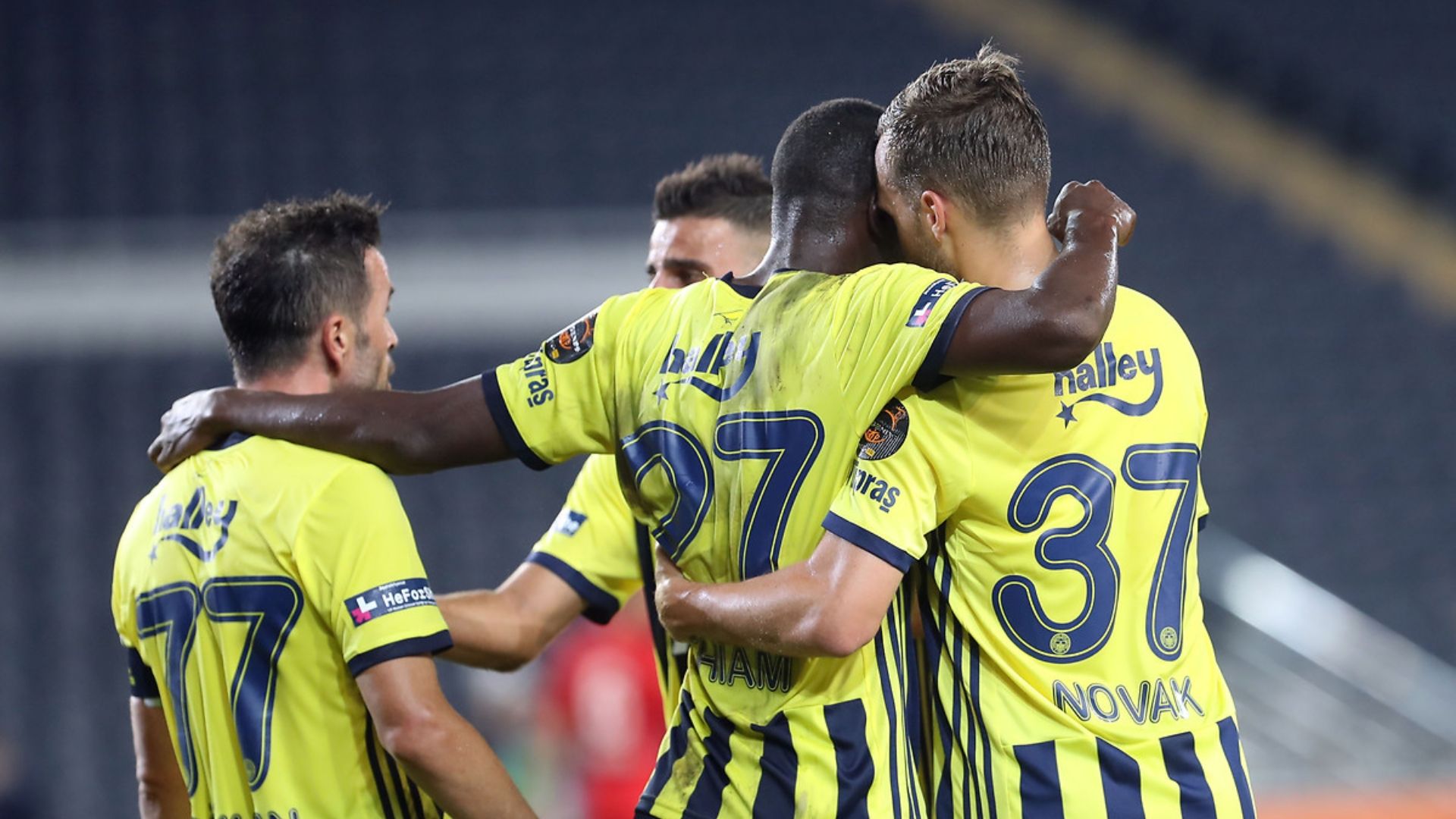 fenerbahce goal celebration 31082020