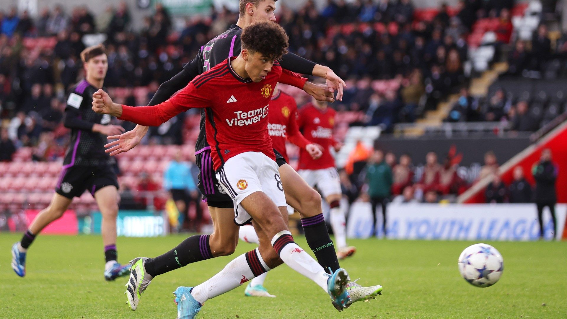 Ethan Wheatley Man Utd 2023-24