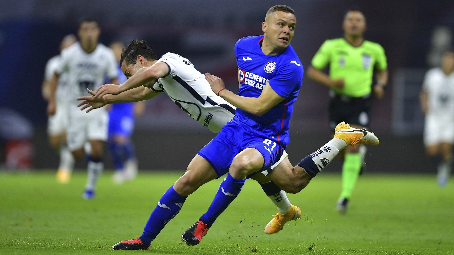 Jonathan Rodríguez Alan Mozo Cruz Azul vs Pumas 071120