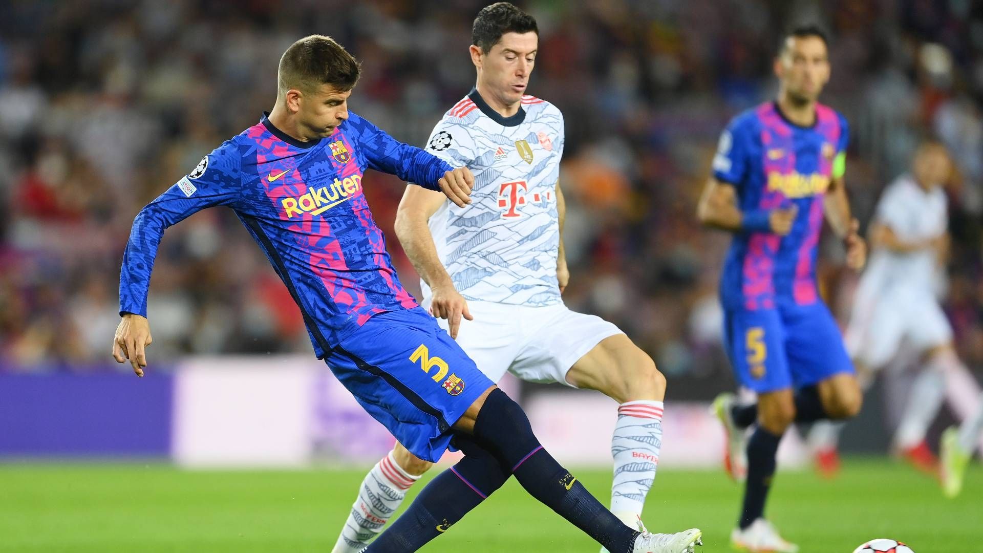 FC Barcelona FC Bayern München Gerard Pique Robert Lewandowski