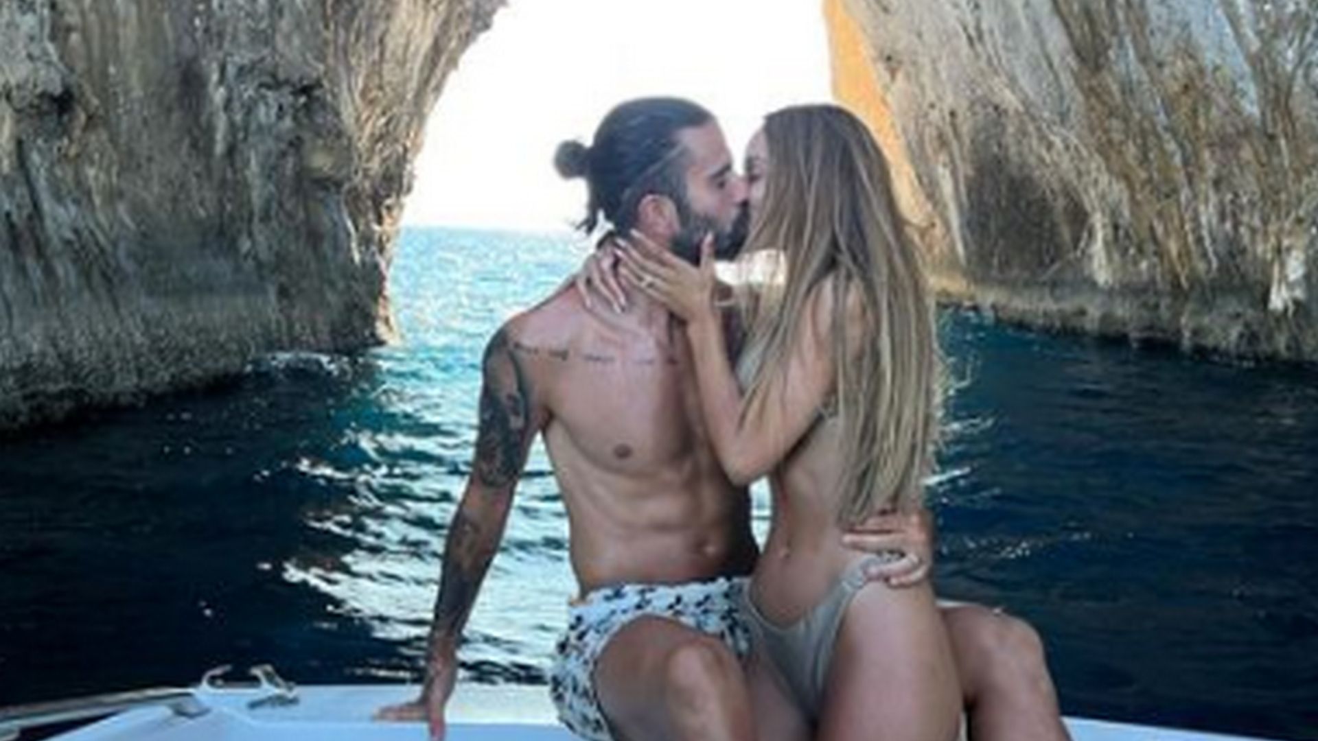 Sergio Oliveira & Cristiana Gonçalves Pereira 