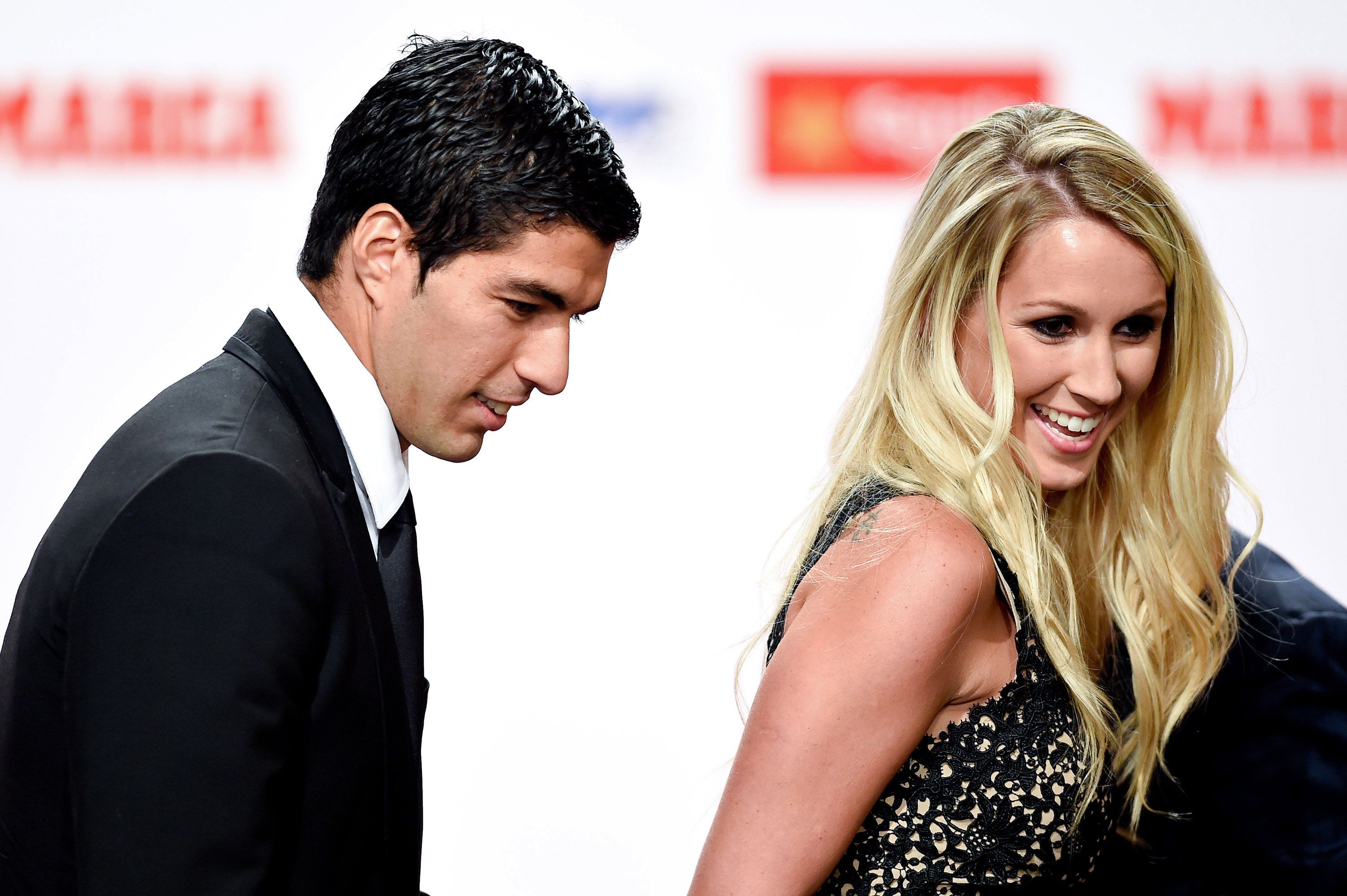 Sofia Balbi - Luis Suarez