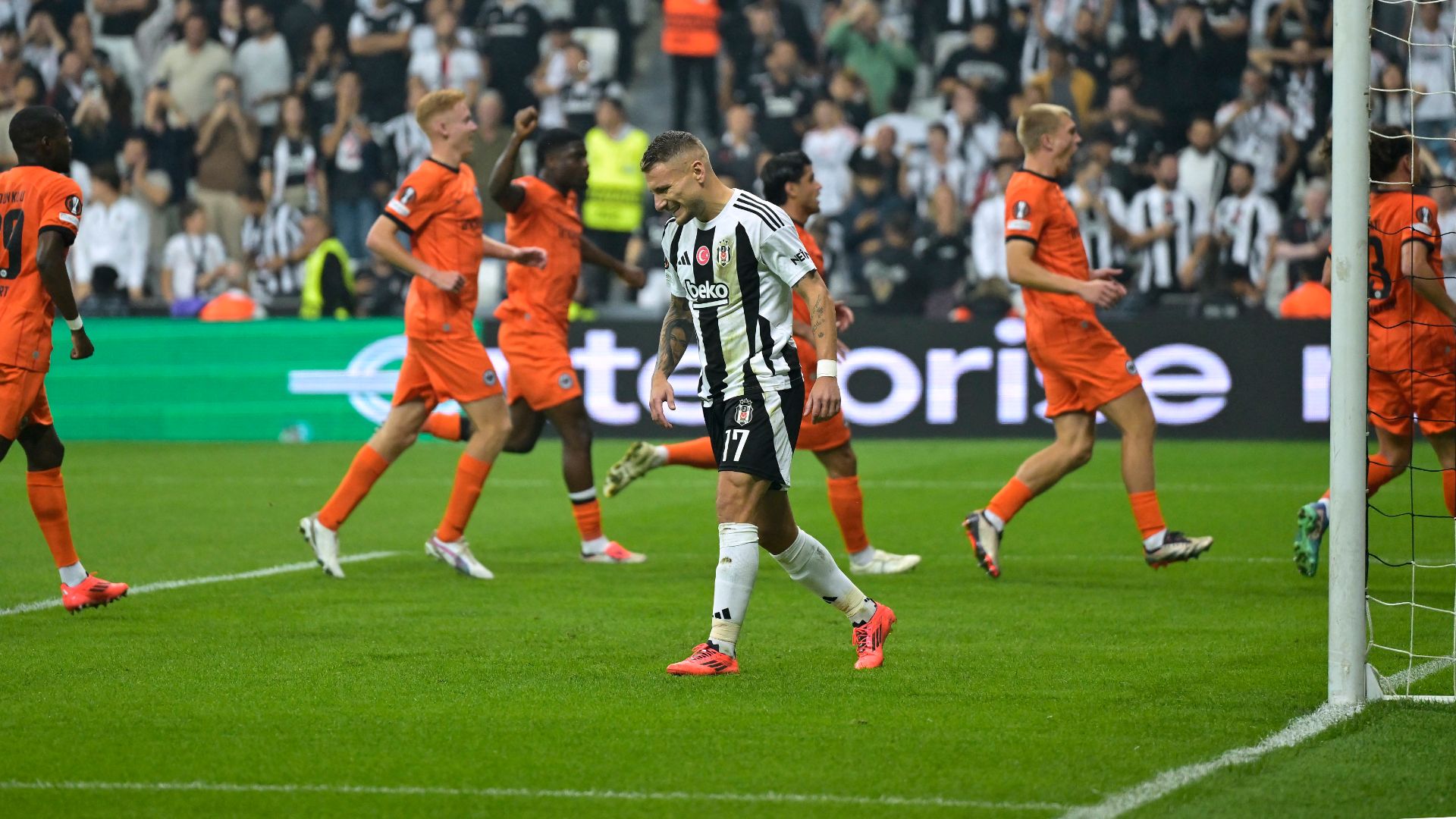 Immobile Besiktas Eintracht