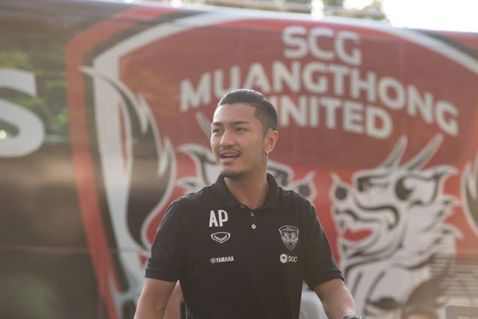 อดิศร พรหมรักษ์