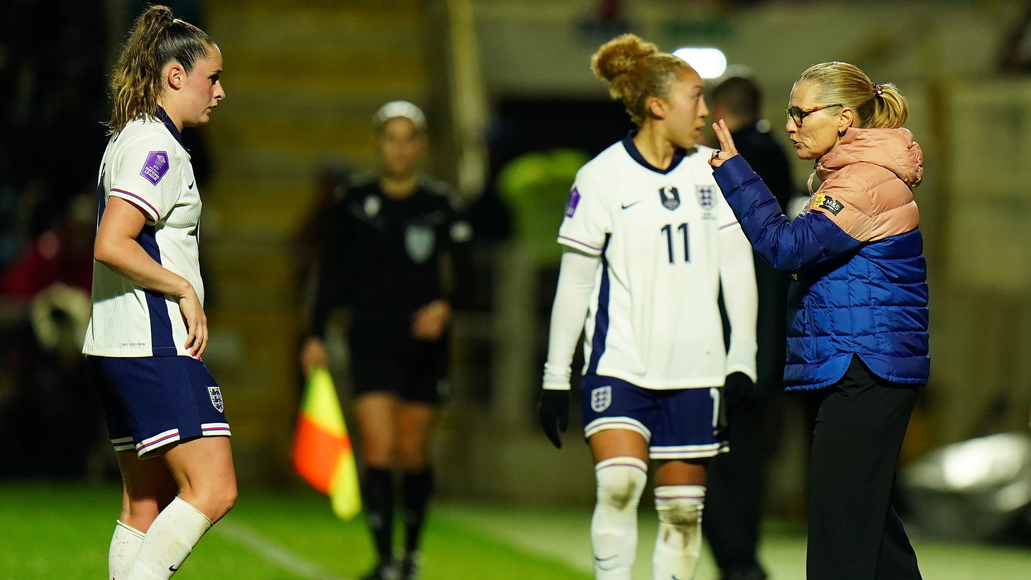 Ella Toone Sabrina Wiegman