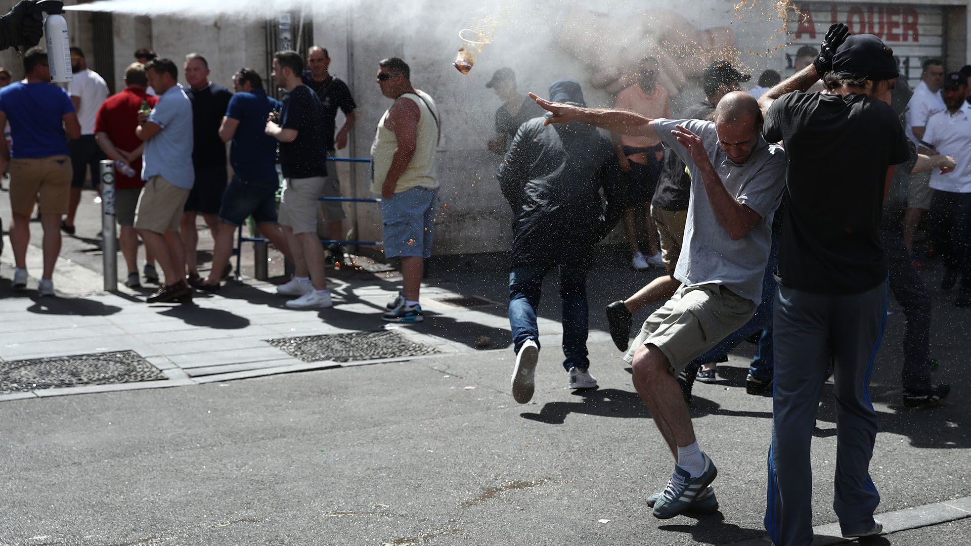 English Russia violence in Marseille