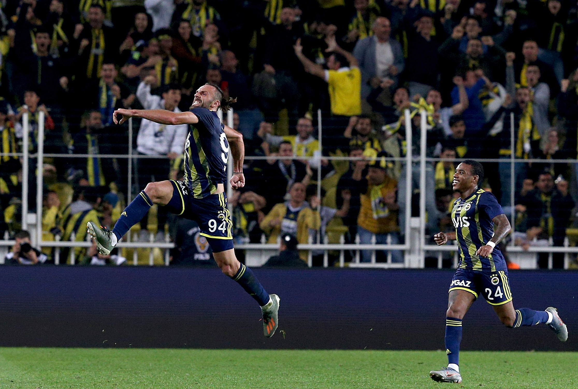 Vedat Muriqi celebration, Fenerbahce v Konyaspor 10262019