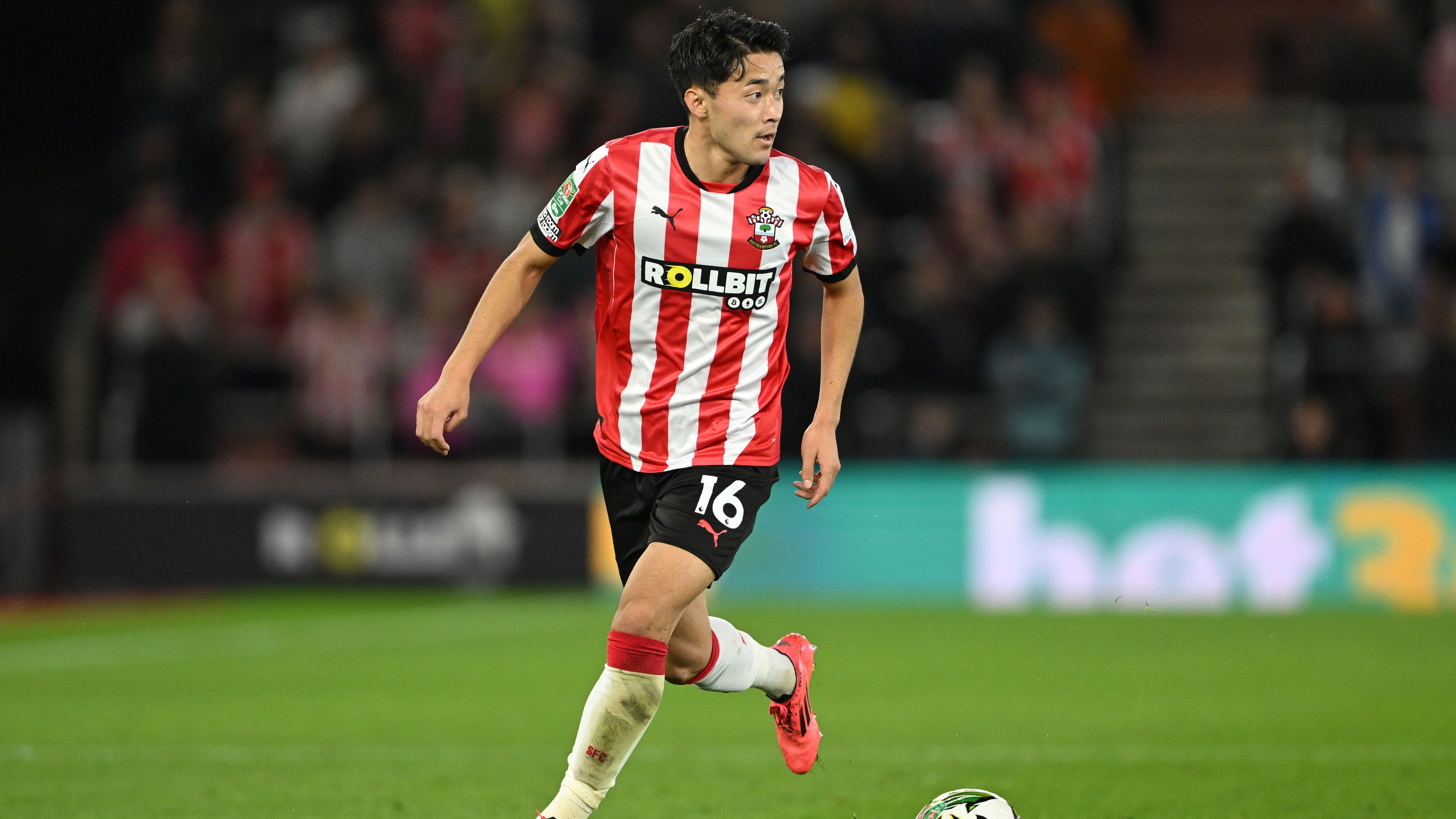 【最終値下げ】菅原由勢　実着用ユニ　サウサンプトン サッカー日本代表DF菅原由勢が所属のサウサンプトンが新サード