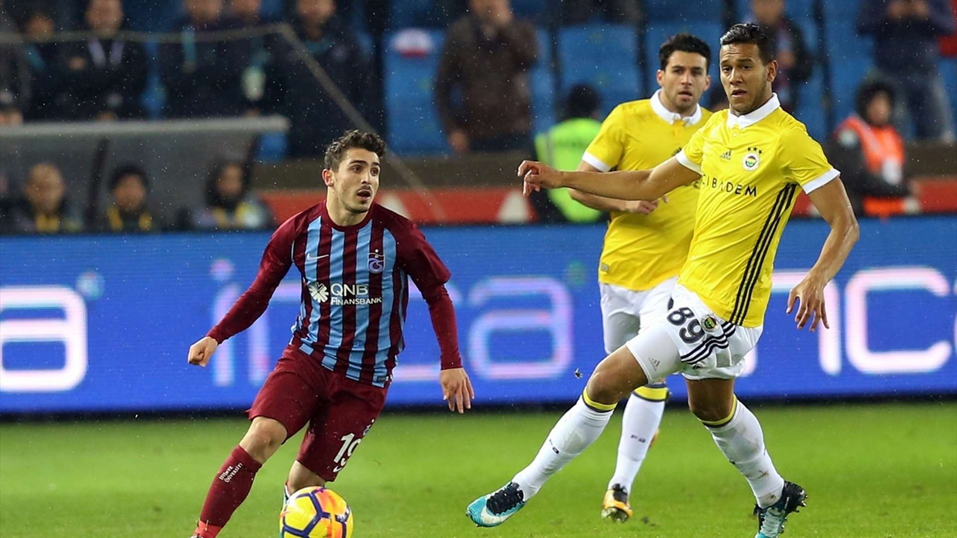 Abdulkadir Omur Josef de Souza Trabzonspor Fenerbahce 1282018