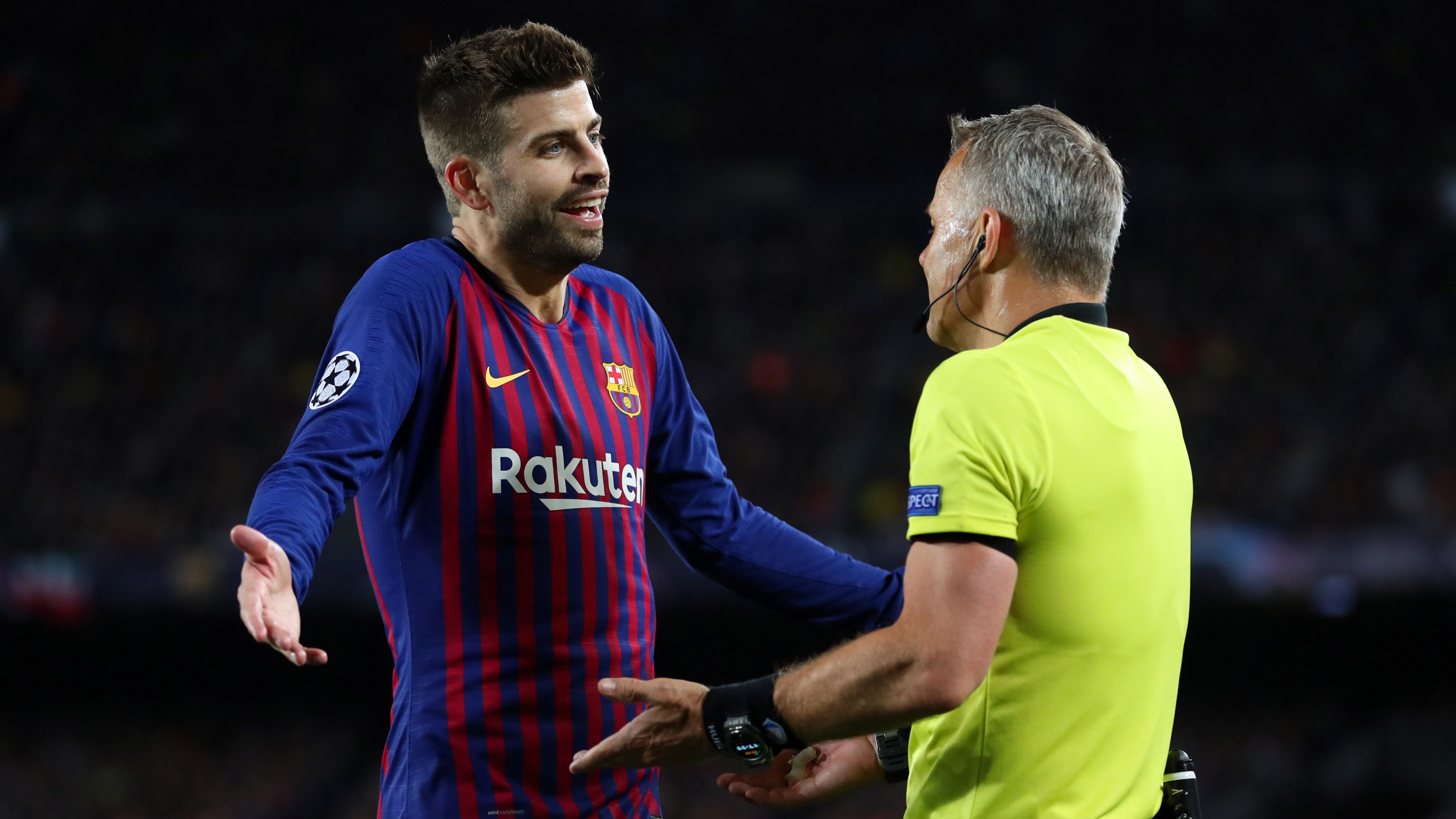 Gerard Pique Bjorn Kuipers Barcelona Liverpool UCL 01052019
