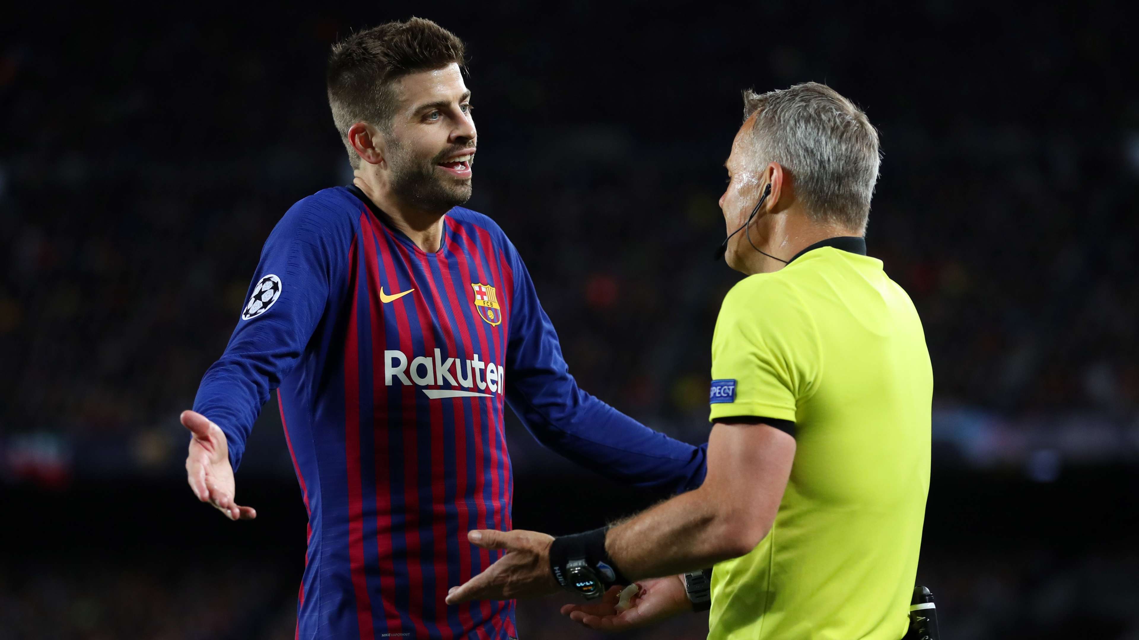 Gerard Pique Bjorn Kuipers Barcelona Liverpool UCL 01052019