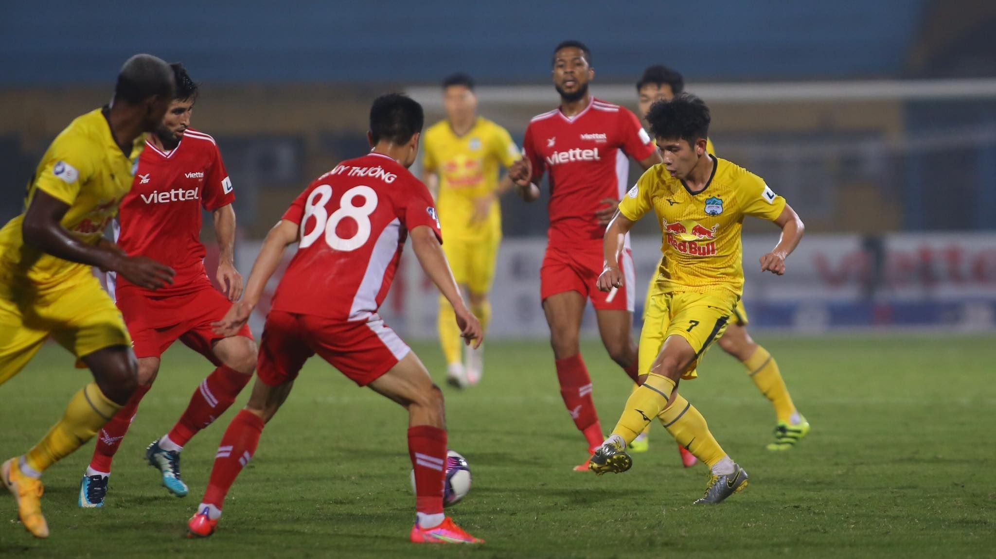 Nguyen Phong Hong Duy Viettel FC vs Hoang Anh Gia Lai HAGL 2021 V.League 24032021