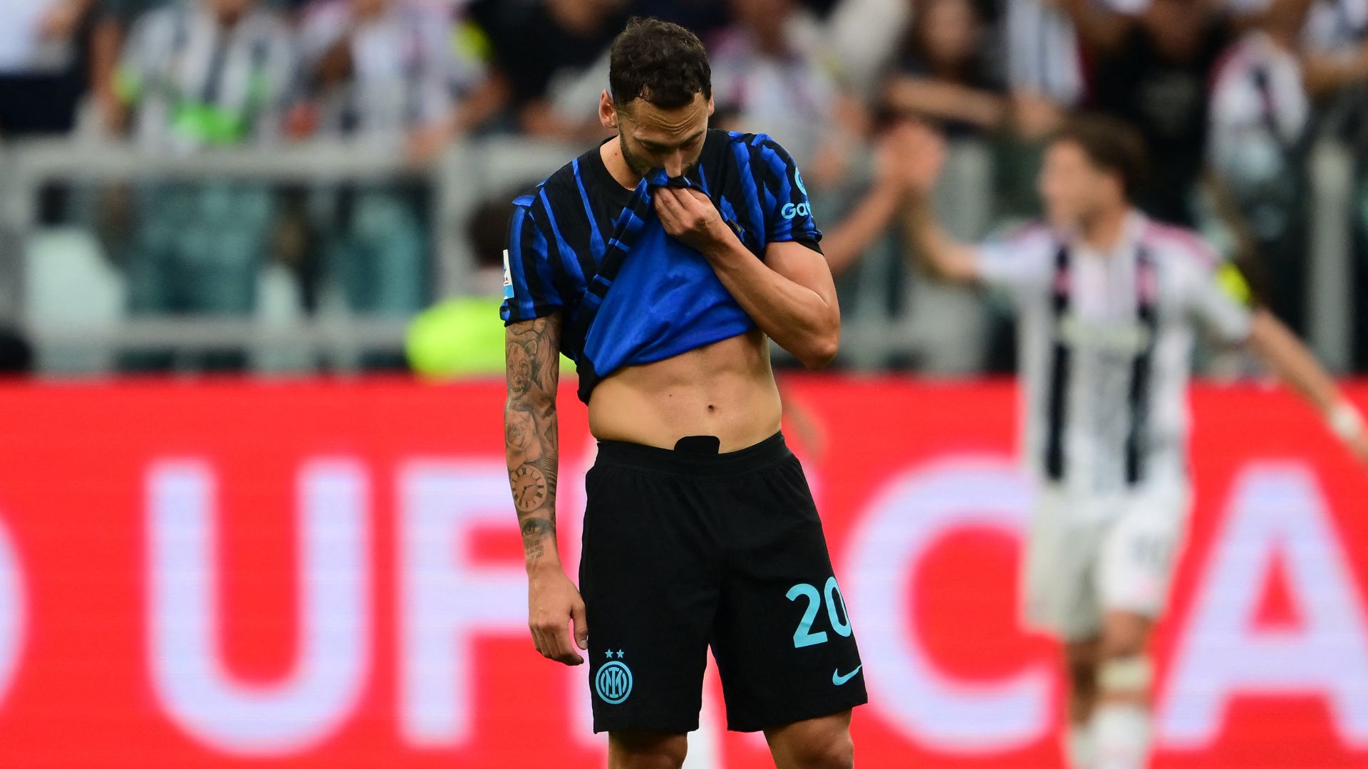 Calhanoglu Juventus Inter