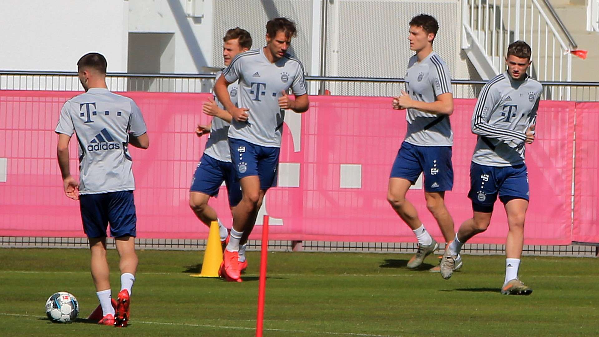 ONLY GERMANY FC Bayern München Training