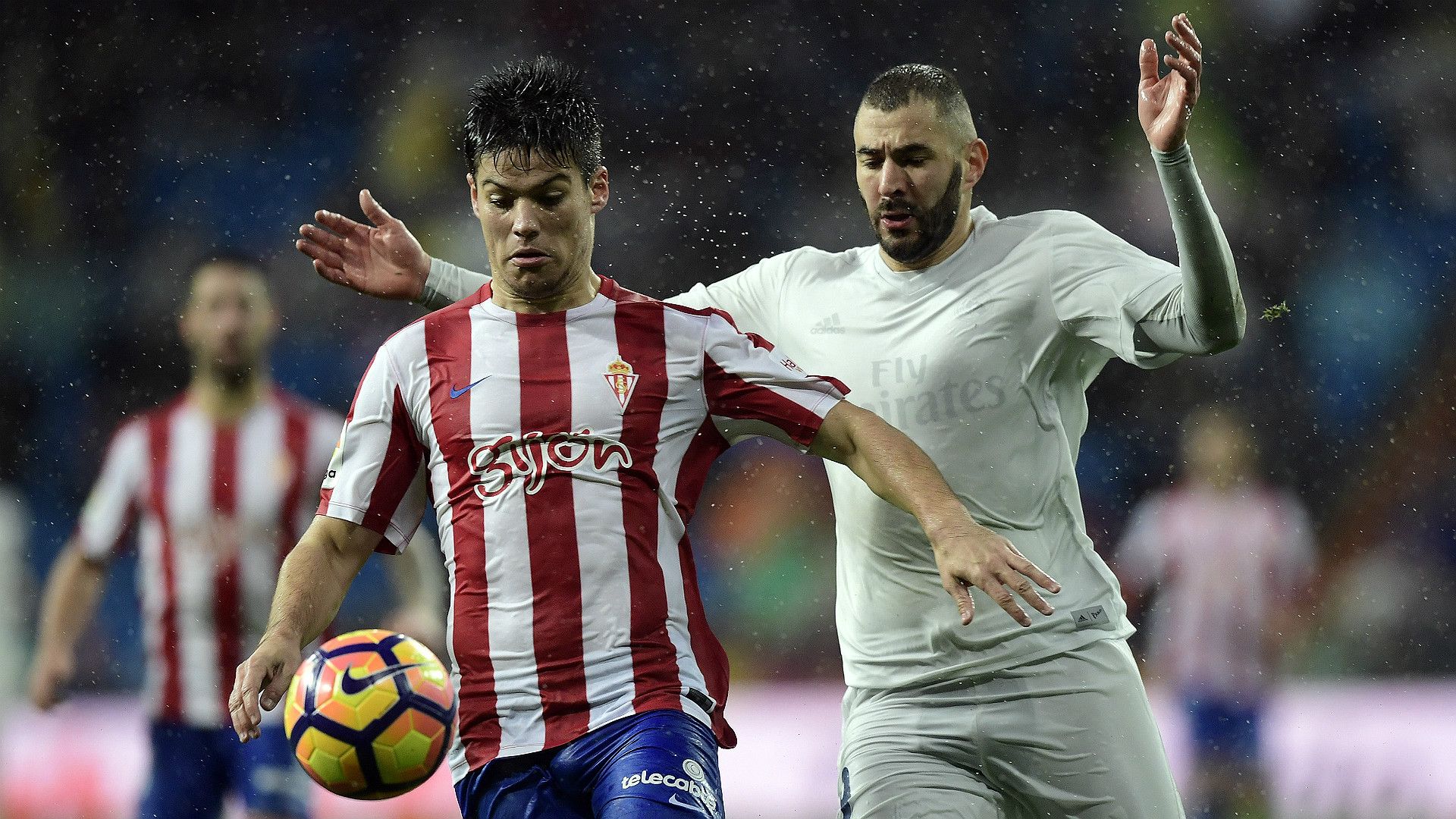 Jorge Mere Karim Benzema Real Madrid Sporting Gijon La Liga 26112016