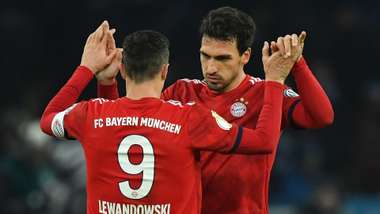 Mats Hummels Robert Lewandowski 07022019