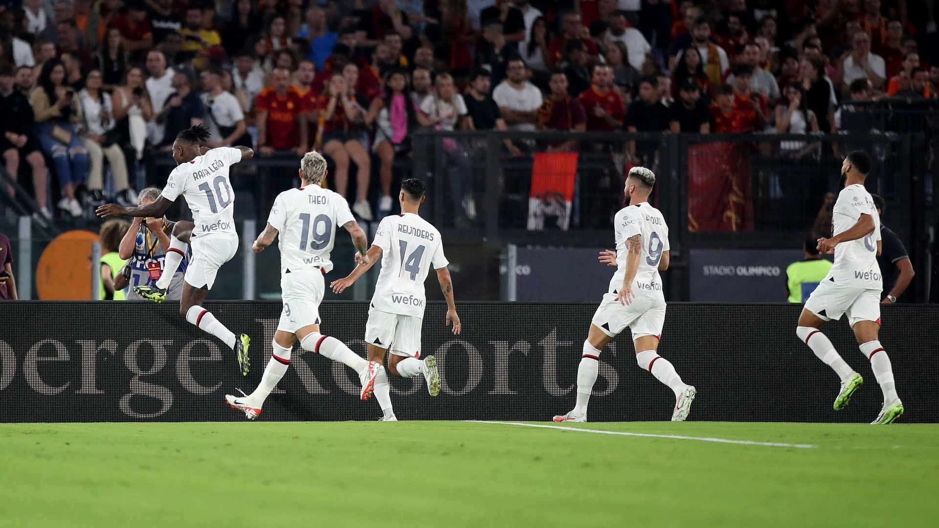 milan esultanza olimpico