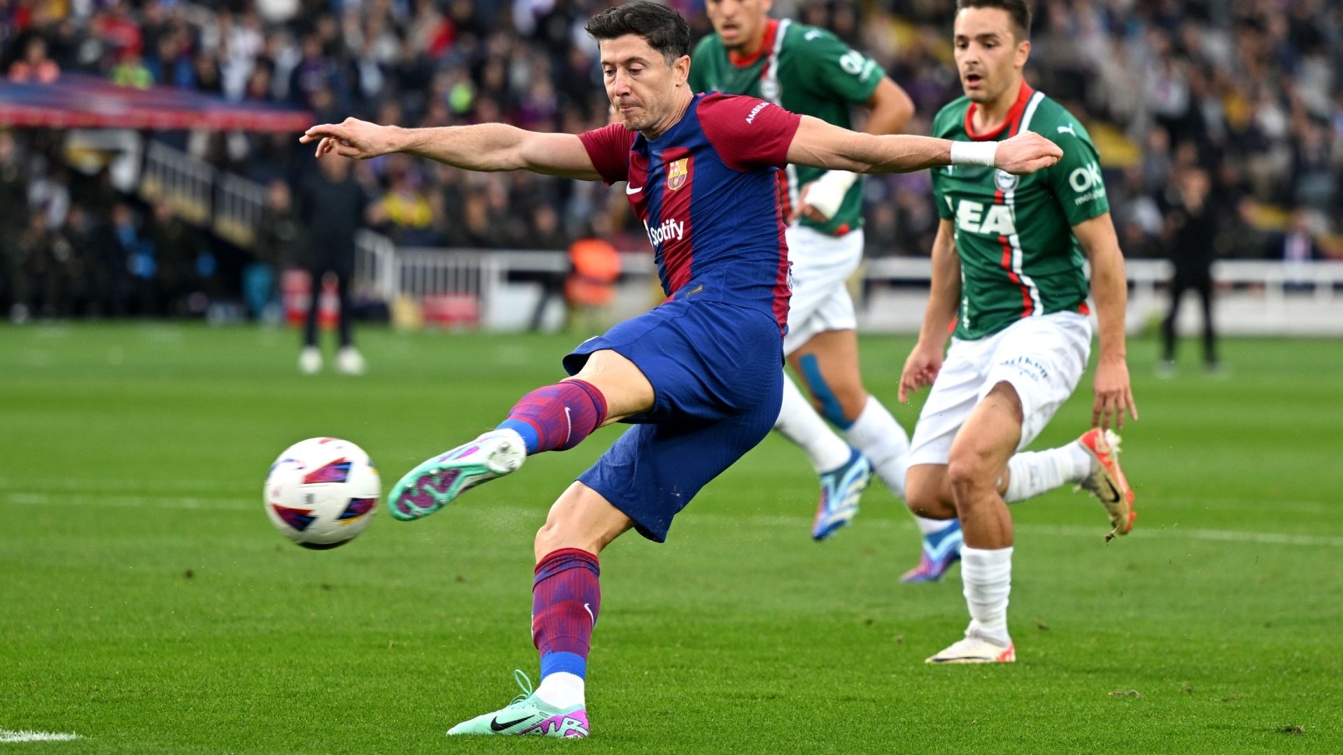 Lewandowski Barcelona Alavés LaLiga 2023-24