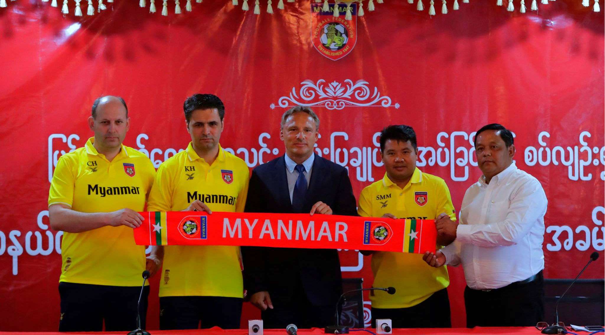 Antoine Hey - Myanmar