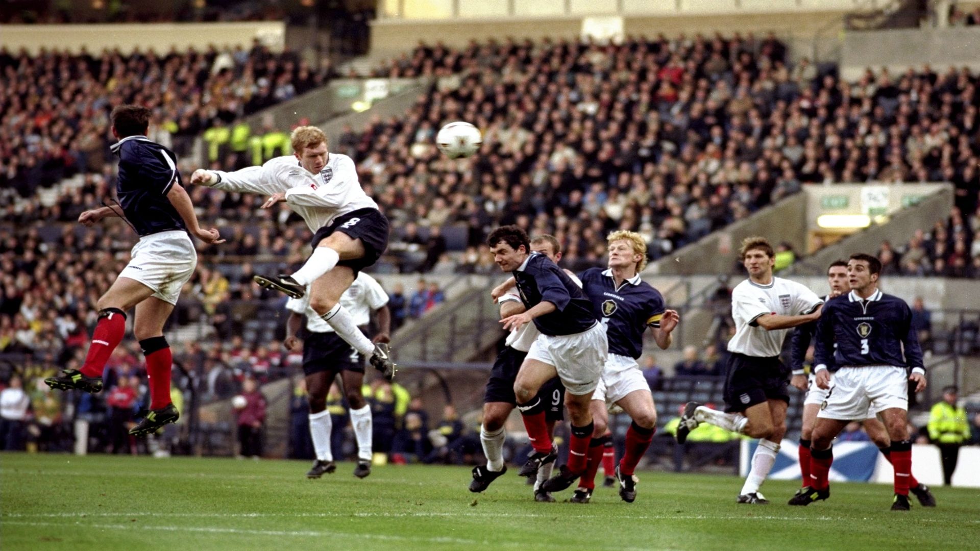 Paul Scholes England Scotland 1999