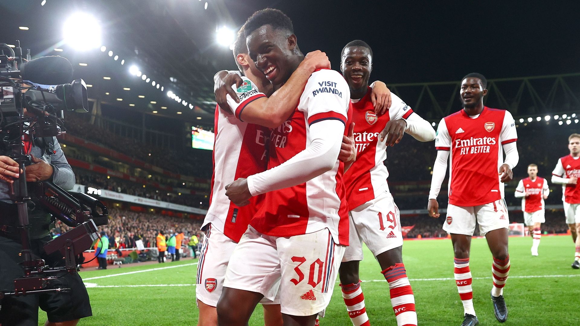 Arsenal celebrate Eddie Nketiah goal vs Leeds 2021