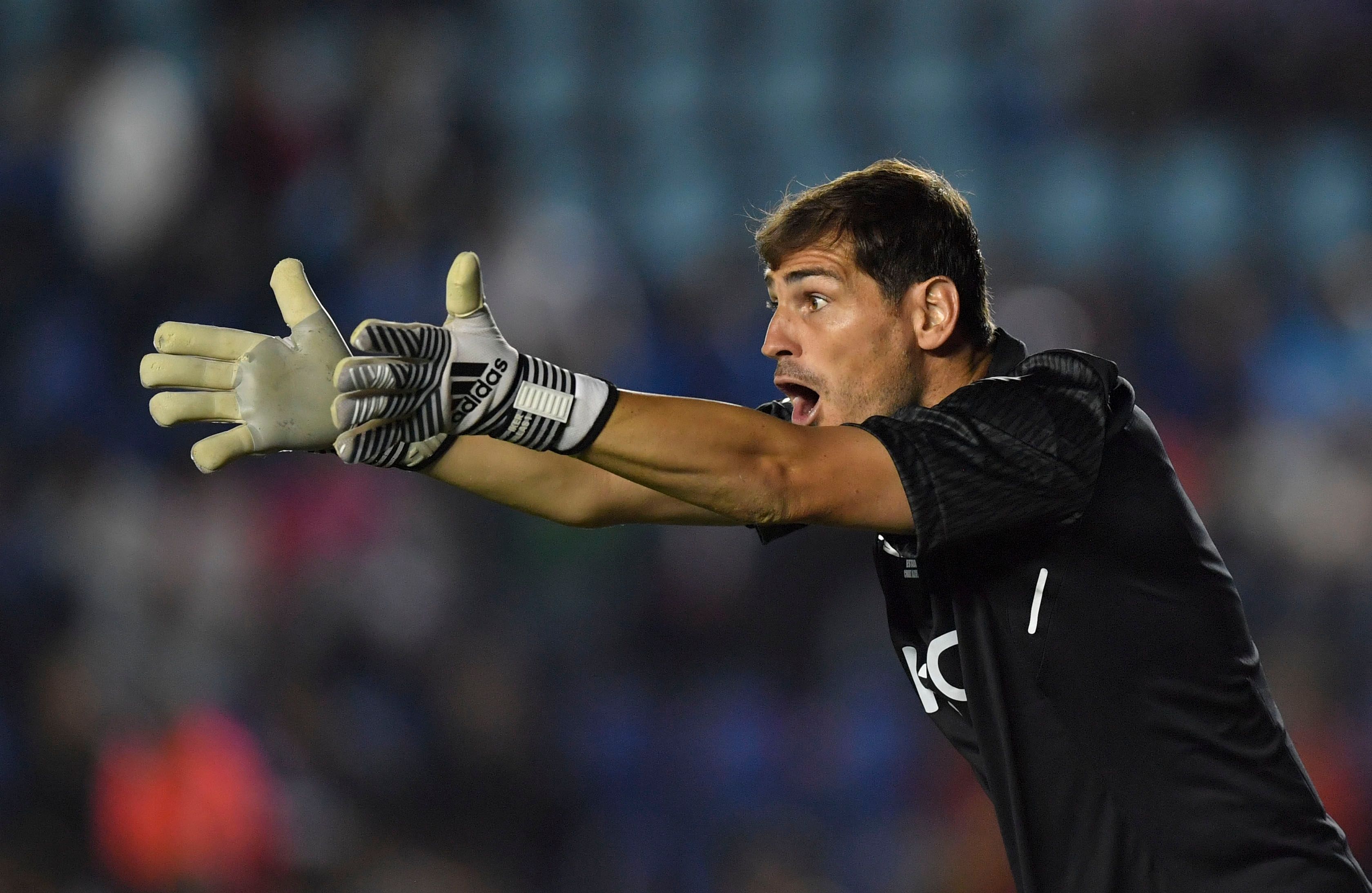 iker casillas cruz azul porto 2017