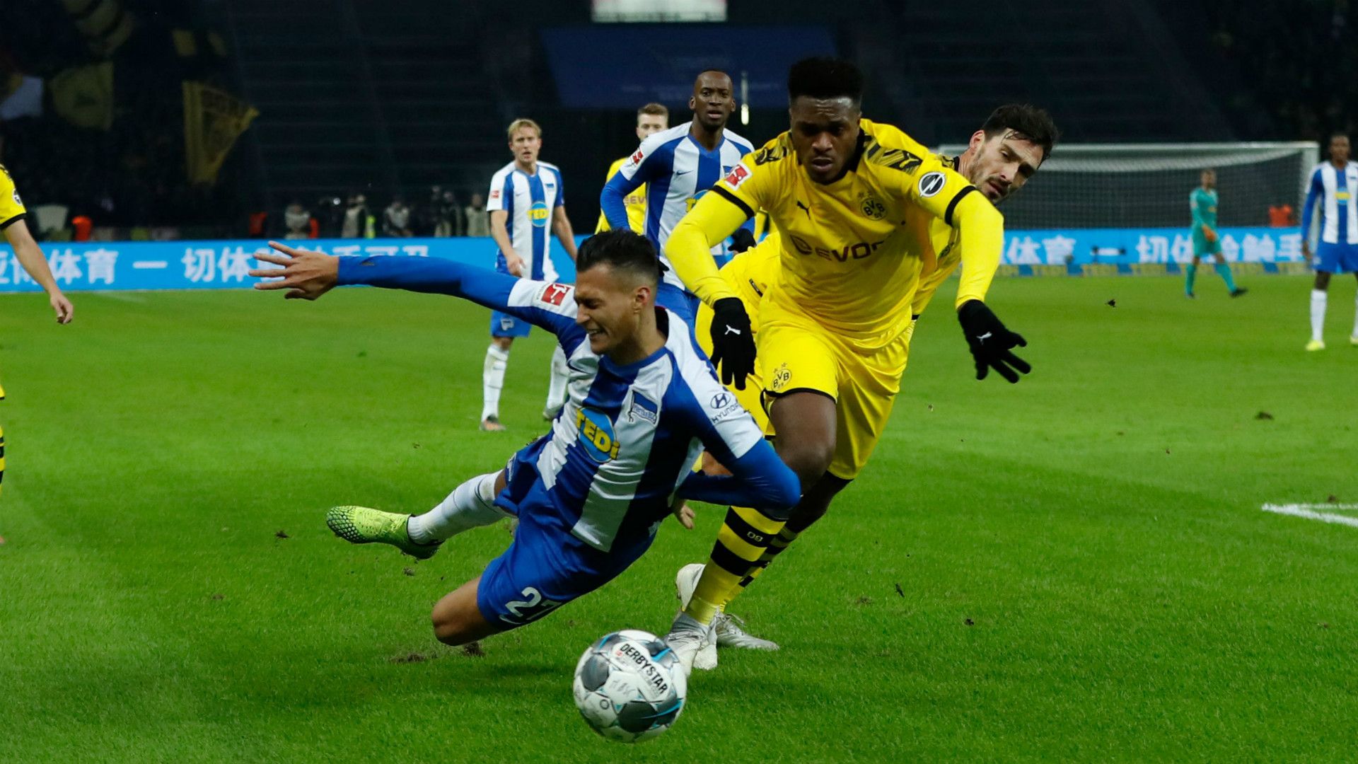 DAN-AXEL ZAGADOU BORUSSIA DORTMUND BUNDESLIGA 30112019