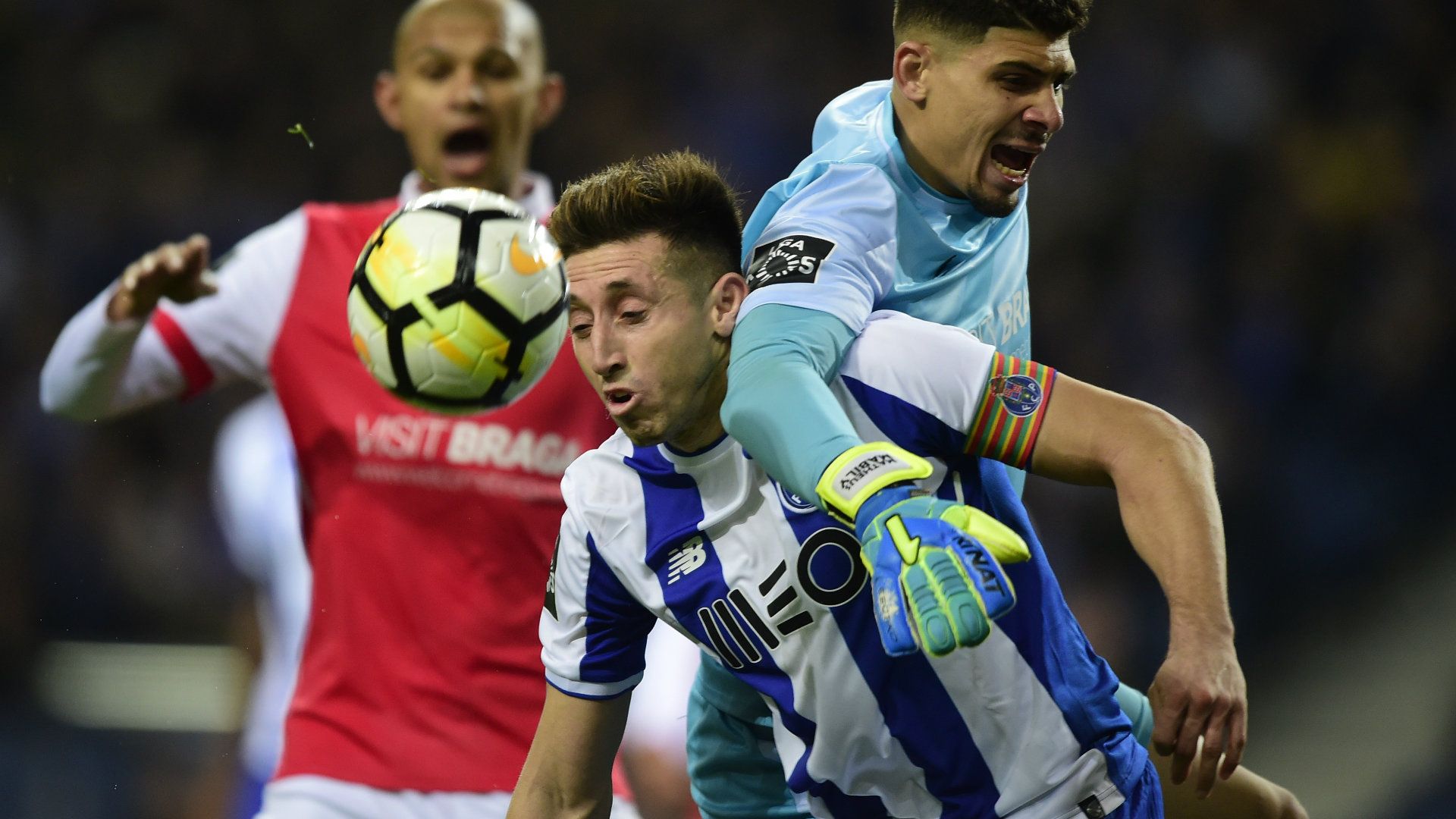 Héctor Herrera Porto 090218