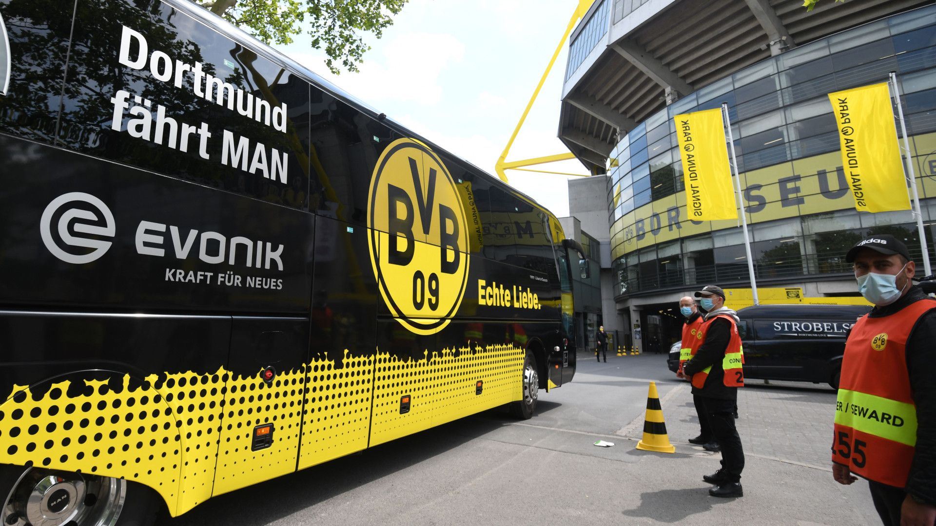 BORUSSIA DORTMUND BUS