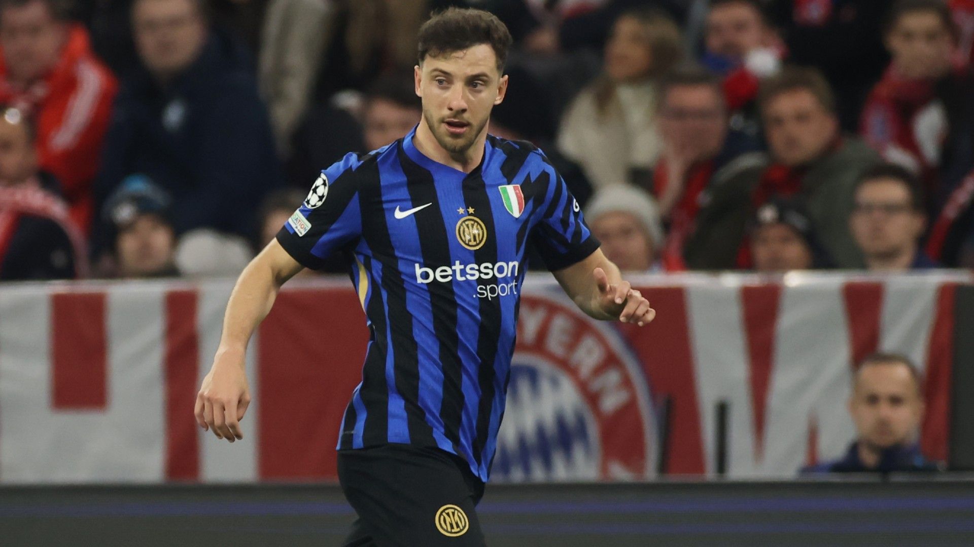  Carlos Augusto of FC Internazionale controls the ball 