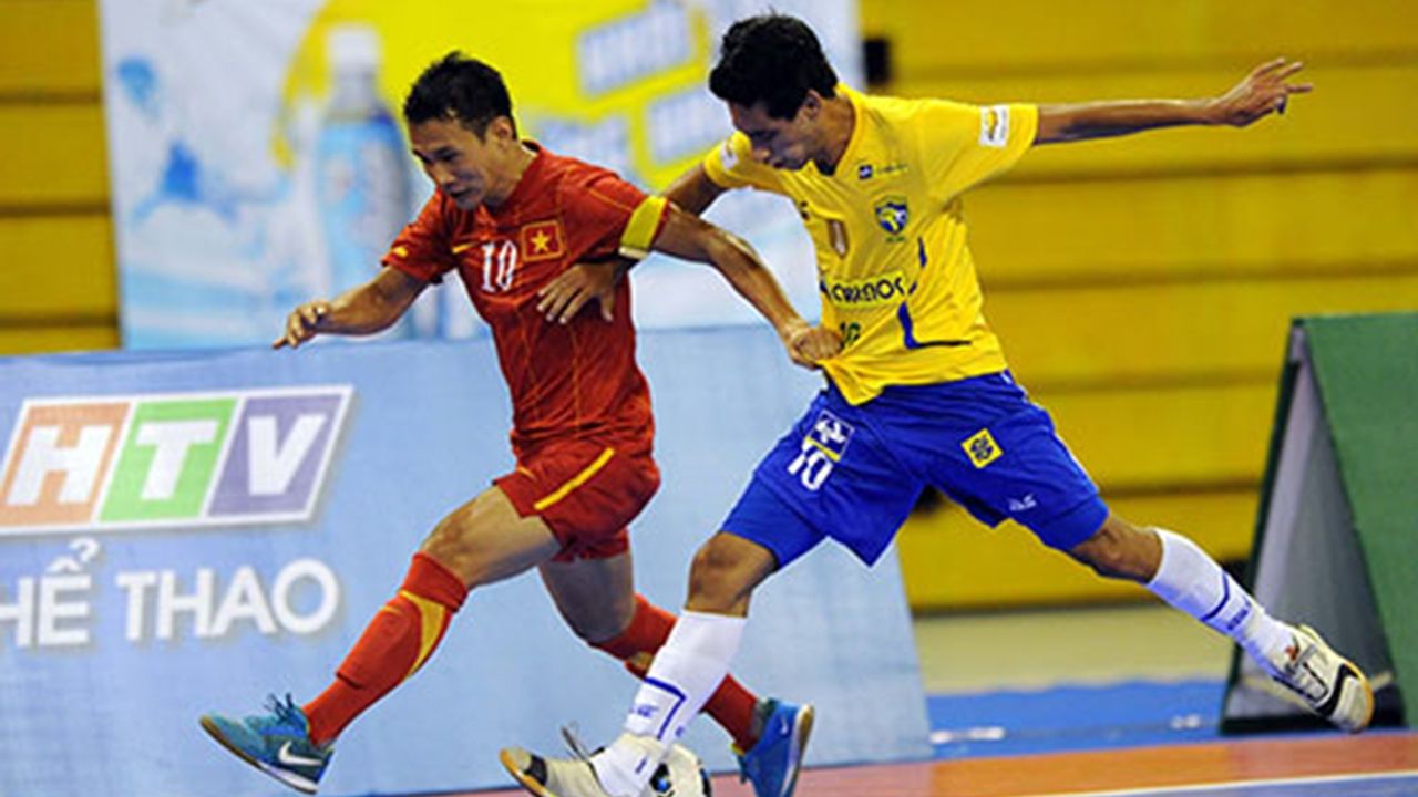 Viet Nam Brazil futsal 2013 Nguyen Bao Quan