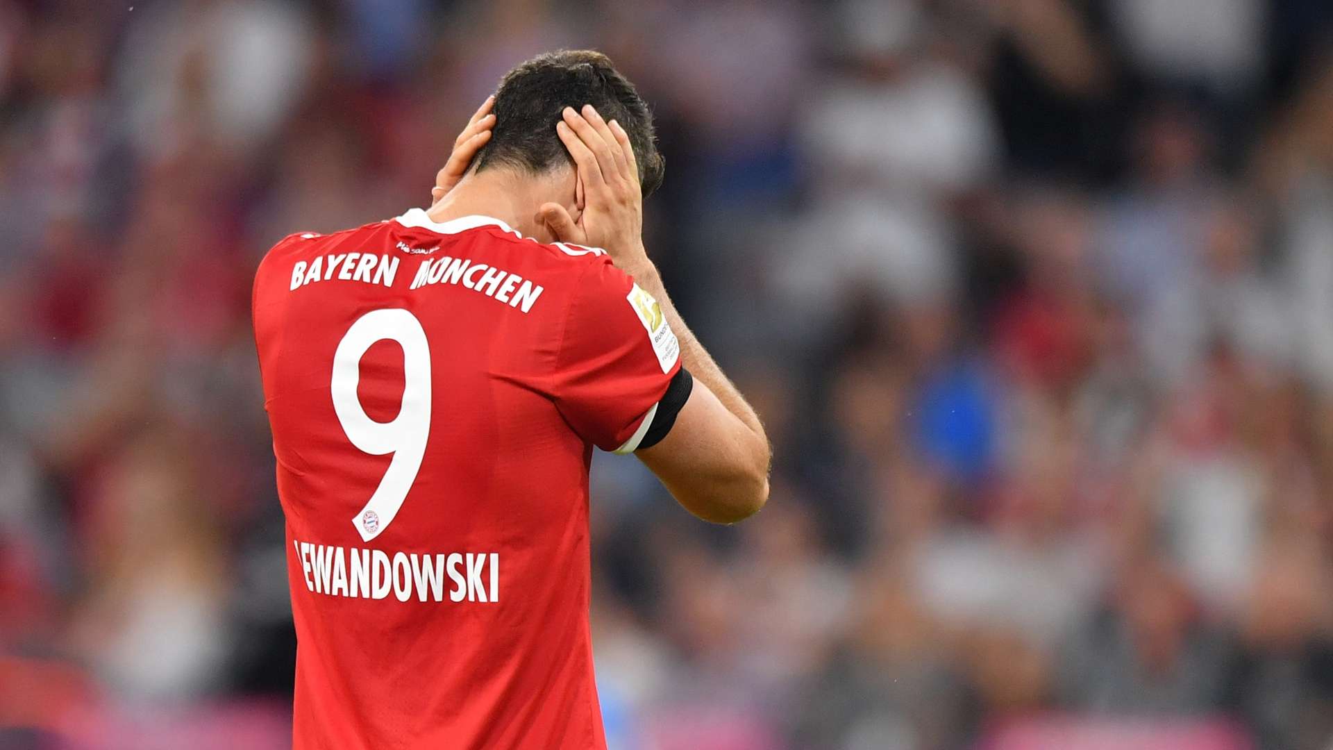 Lewandowski Munich Leverkusen 081817