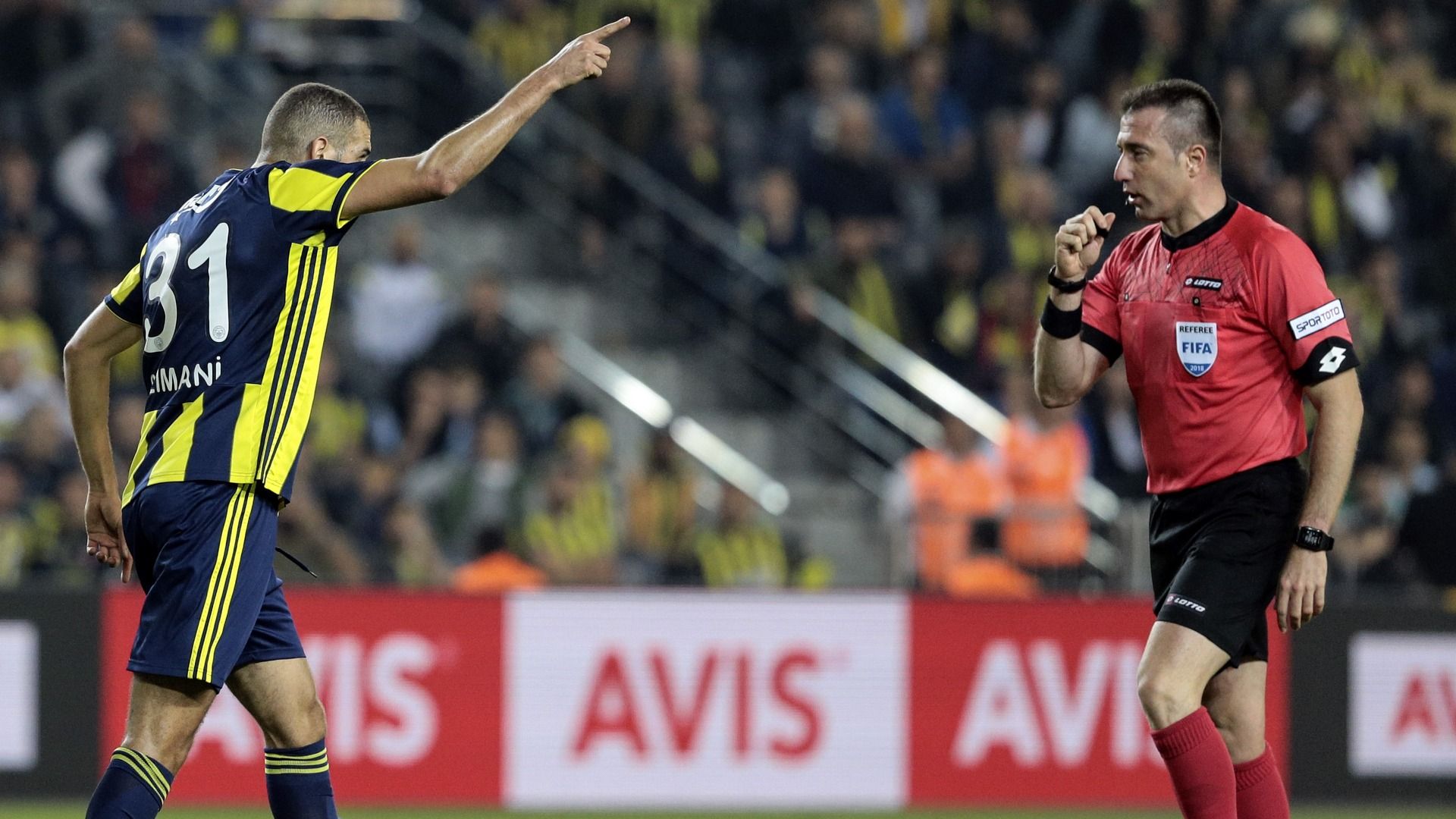 Islam Slimani Huseyin Gocek STSL 10282018