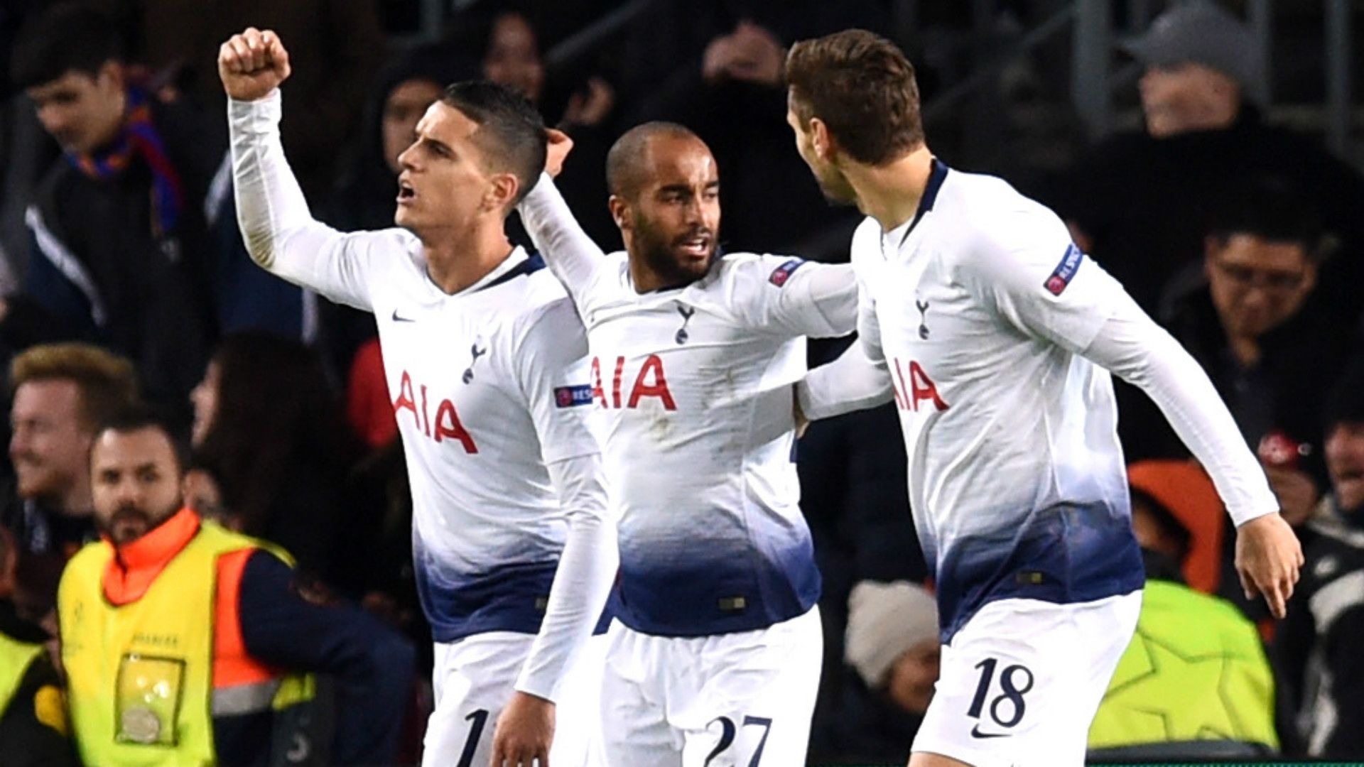 Tottenham celebrate 2018-19