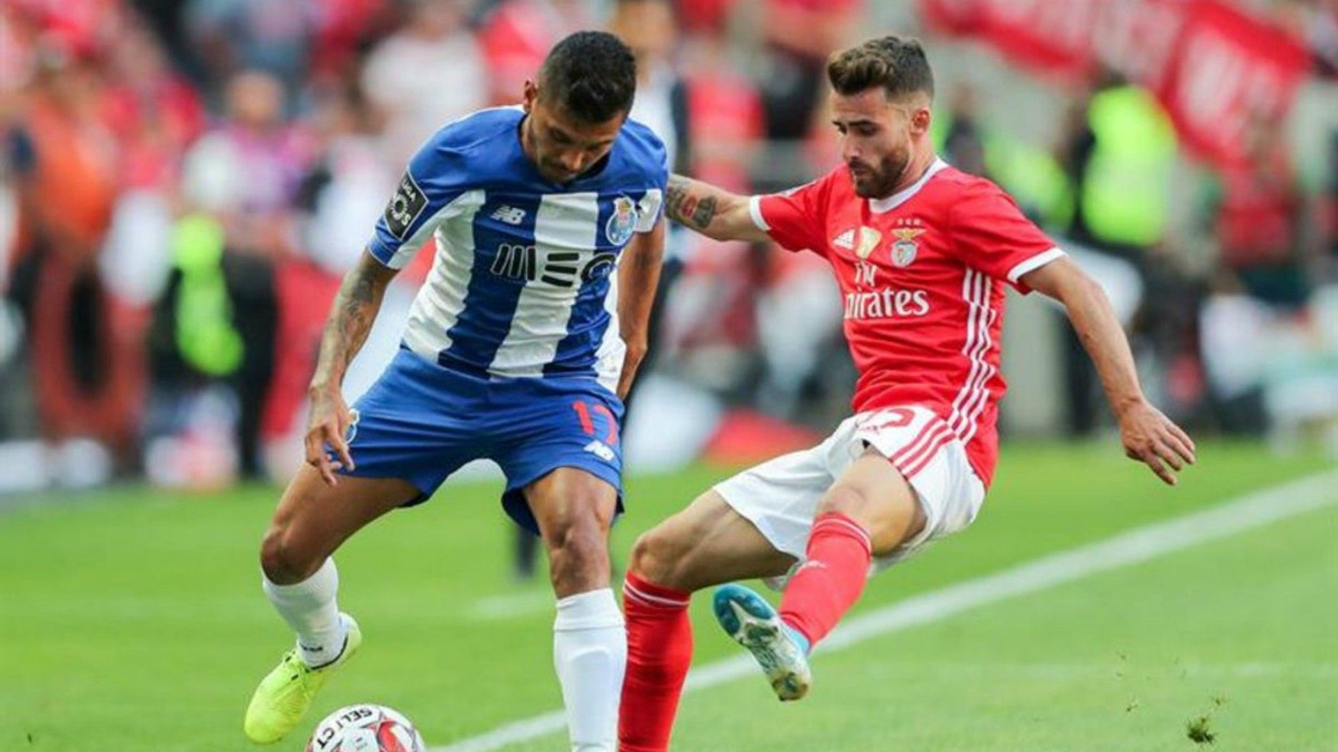 Tecatito Corona Benfica Porto