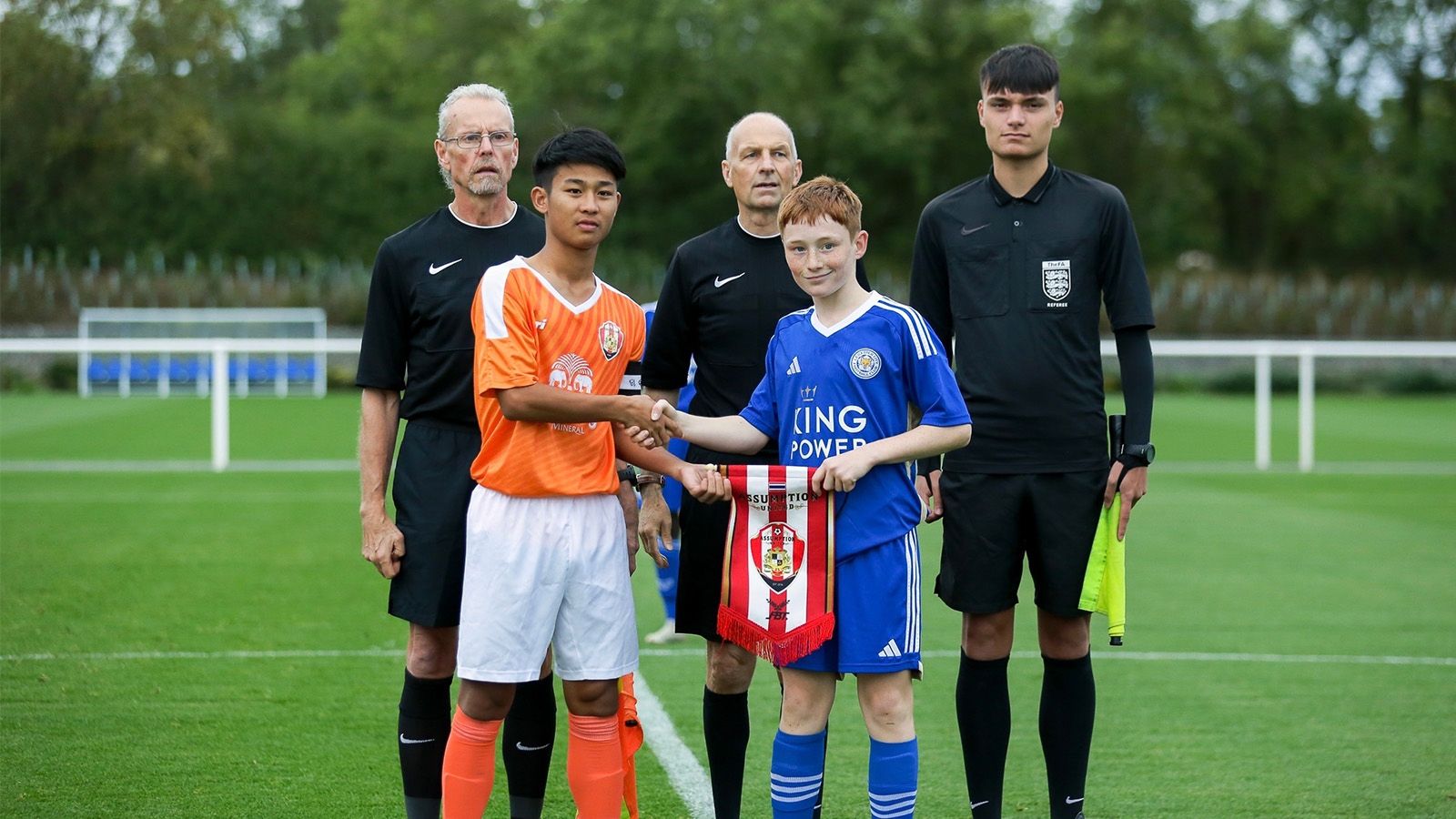 อัสสัมชัญธนบุรี - เลสเตอร์