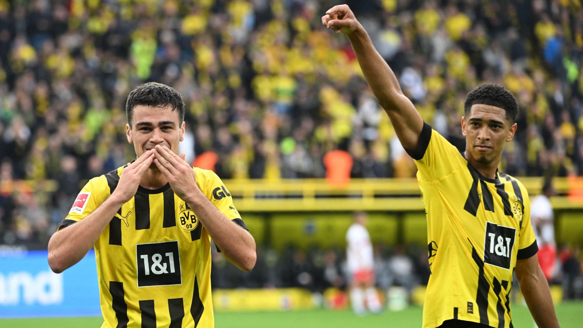 Jude Bellingham Gio Reyna Borussia Dortmund 2022-23