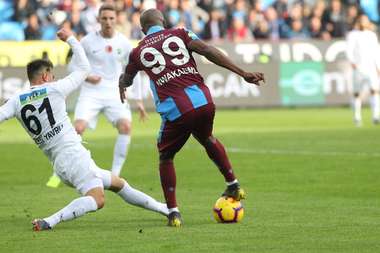 Anthony Nwakaeme Dribbling