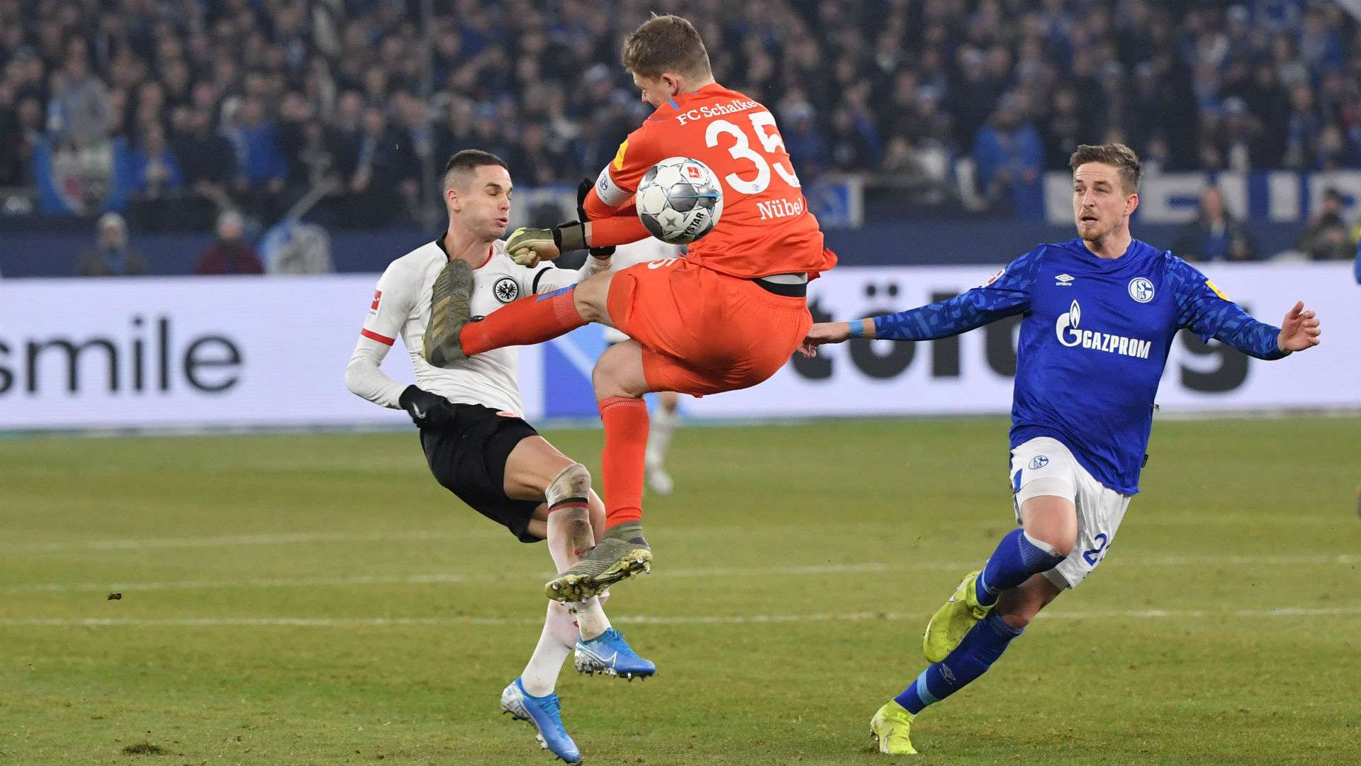 GER ONLY Alexander Nübel Schalke Frankfurt Rot GAcinovic 2019