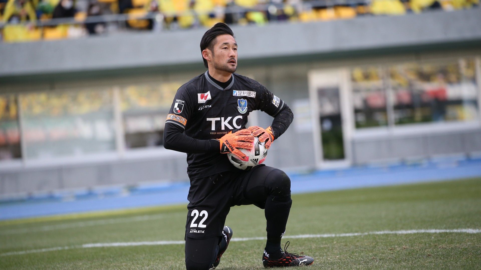 浦和、栃木から39歳GK塩田仁史を獲得…22歳の若手MF明本孝浩も