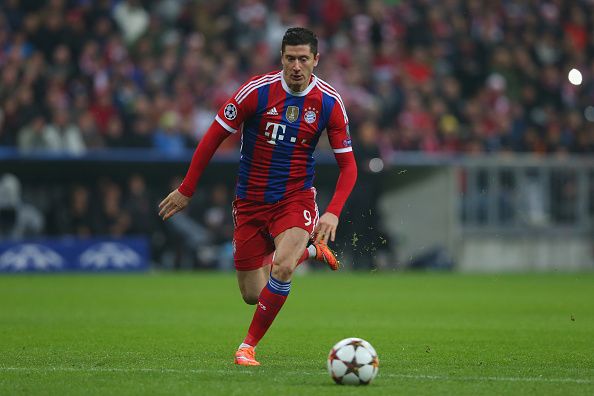 Robert Lewandowski. Delantero. Bayern Munich.