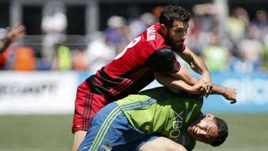 Diego Valeri Cristian Roldan MLS 05272017