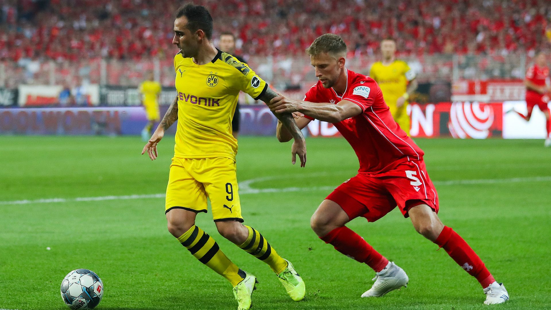 PACO ALCACER BORUSSIA DORTMUND