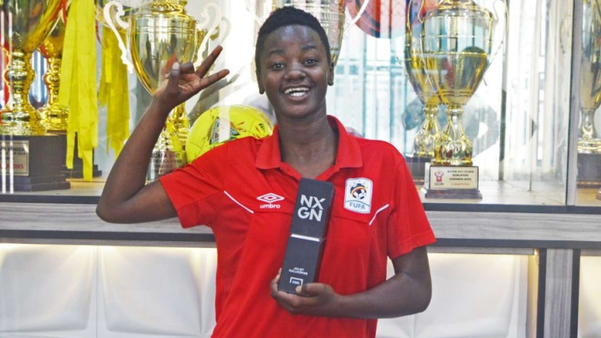 Juliet Nalukenge of Uganda win Goal award.