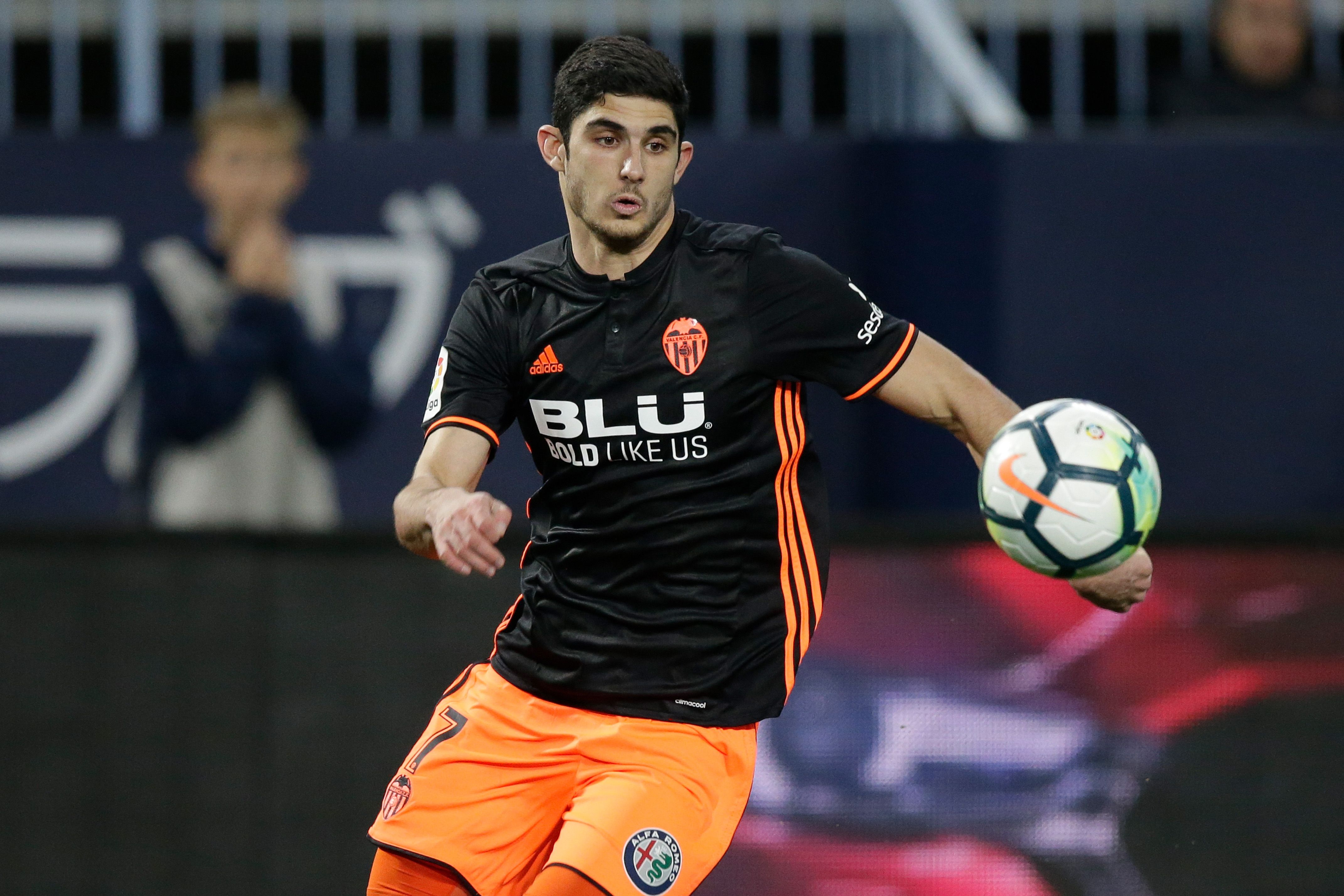 Nemanja Makismovic Valencia