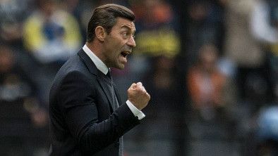 Pedro Caixinha Santos Laguna 020415
